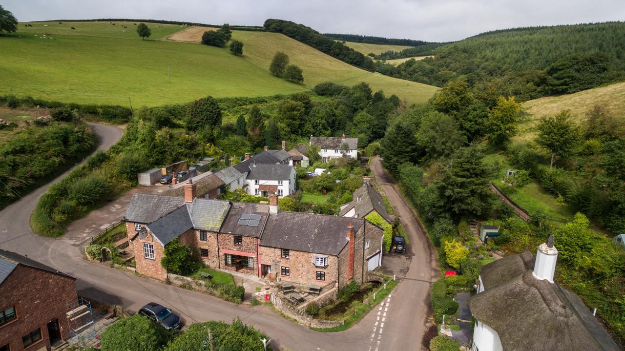 The Royal Oak Inn Luxborough Екстер'єр фото