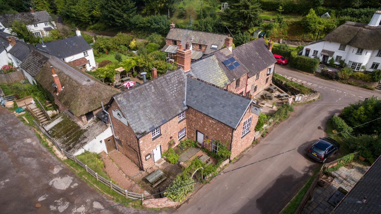 The Royal Oak Inn Luxborough Екстер'єр фото